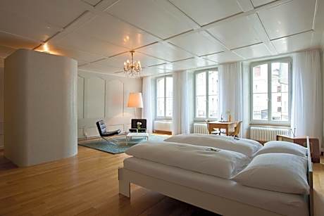 Small Double Room with King Bed and Private Bathroom