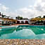 OYO Hotel Casa Blanca