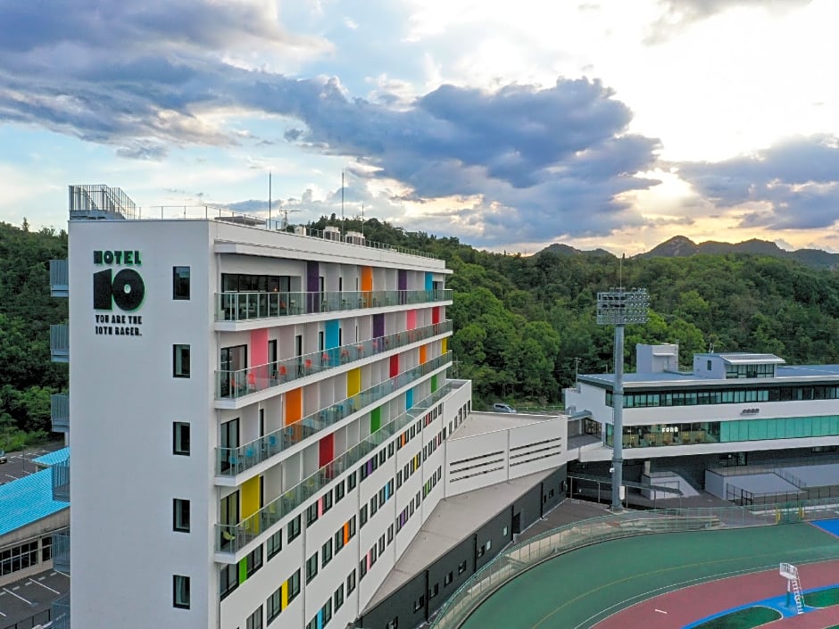 SETOUCHI KEIRIN HOTEL 10 by Onko Chishin