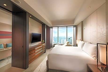 Executive King Suite with Bay View