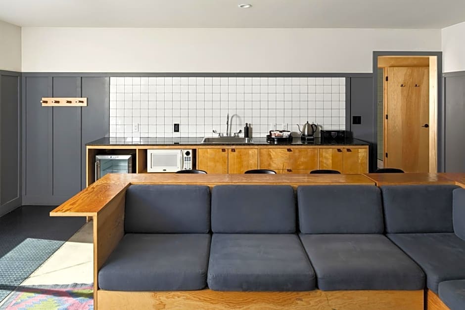The Coachman Hotel