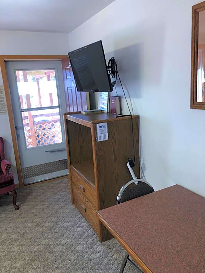 Black Hills Motel at Quail's Crossing