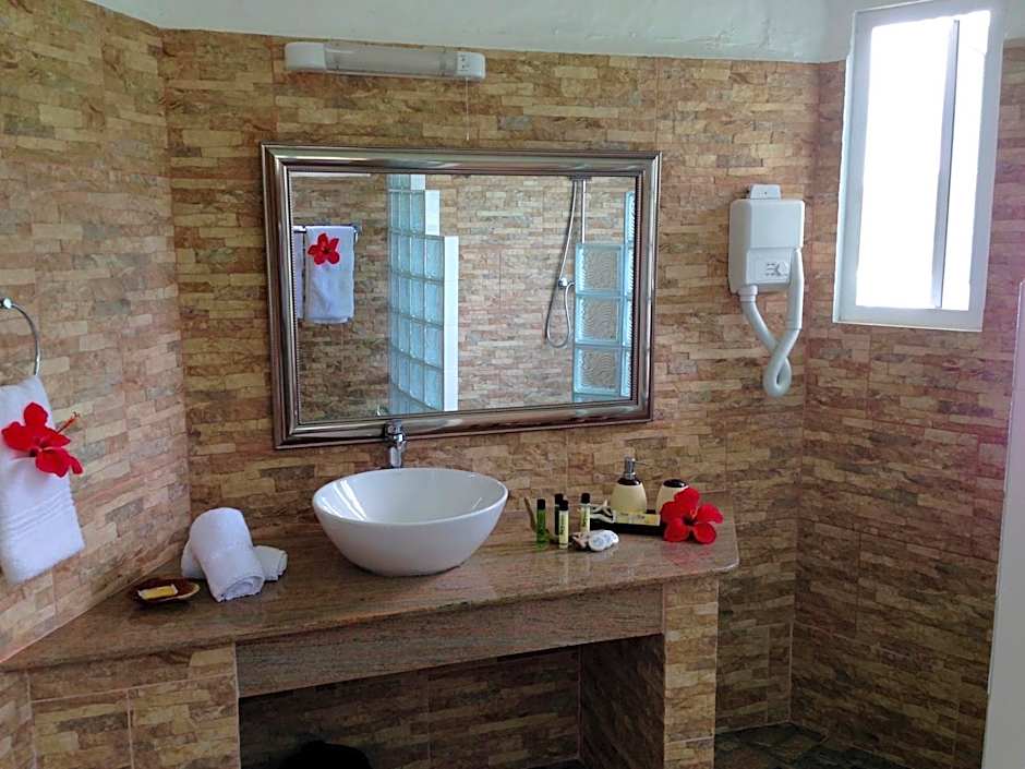 Lazare Picault Hotel