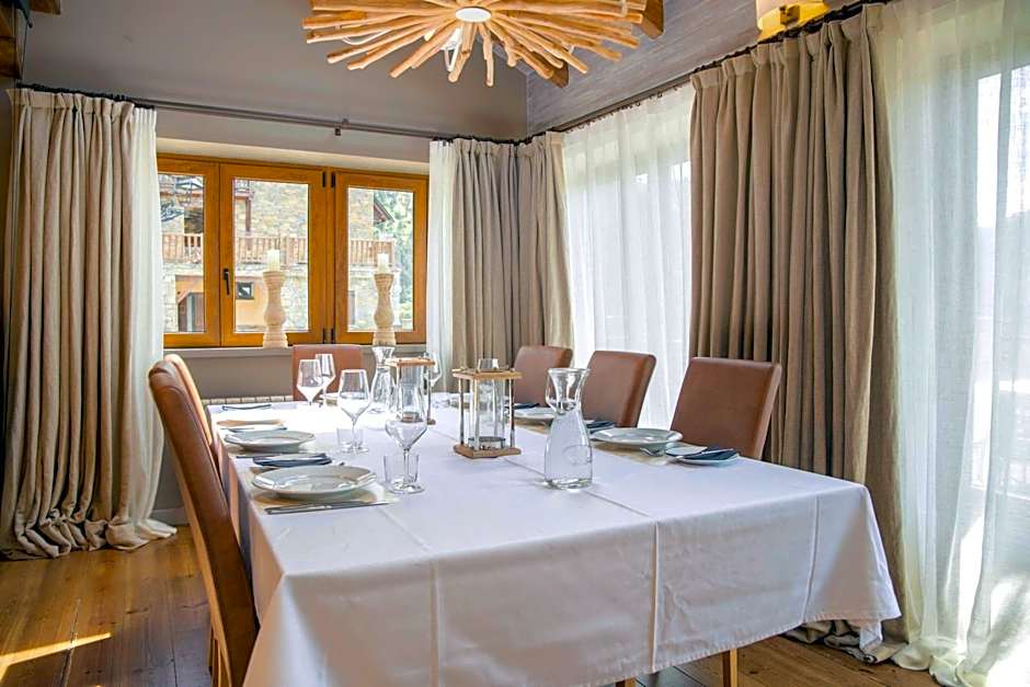 Eira Ski Lodge