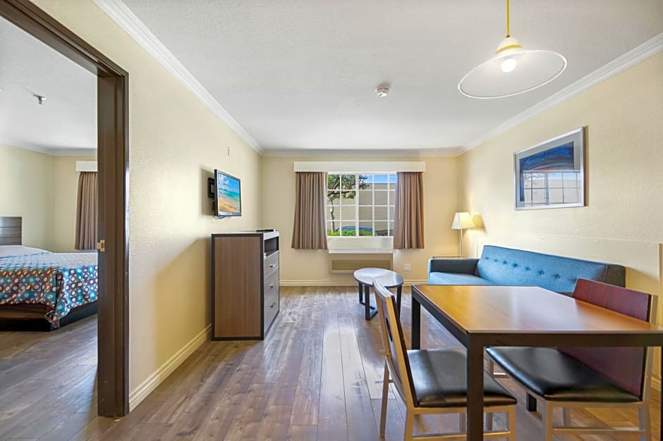 SureStay Hotel by Best Western Fontana – Fontana, CA