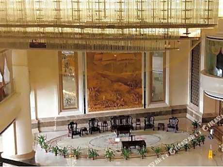 Galaxy International Holiday Hotel