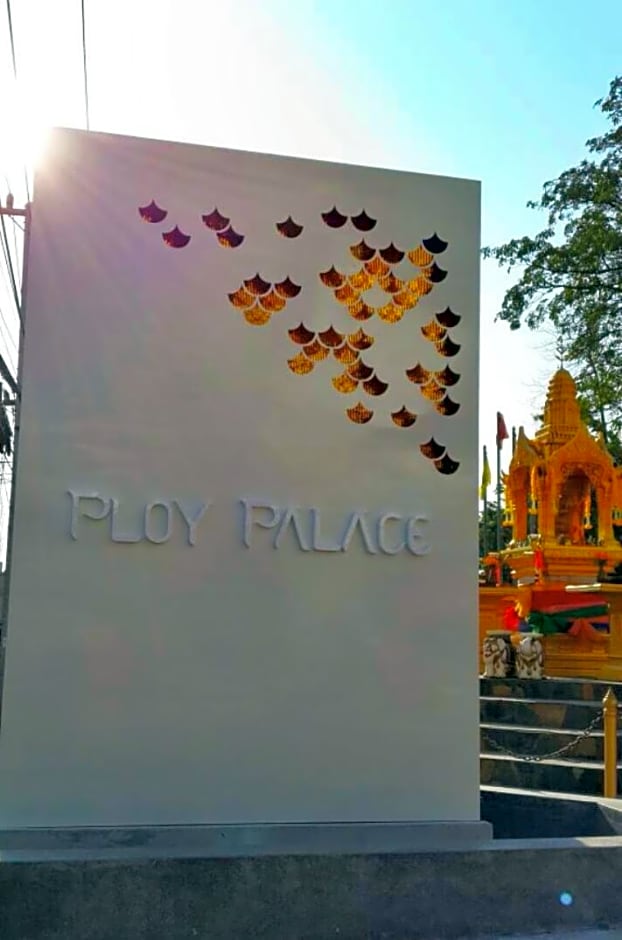 Ploy Palace Hotel