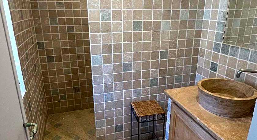 La Figuiere Fontaine de Vaucluse