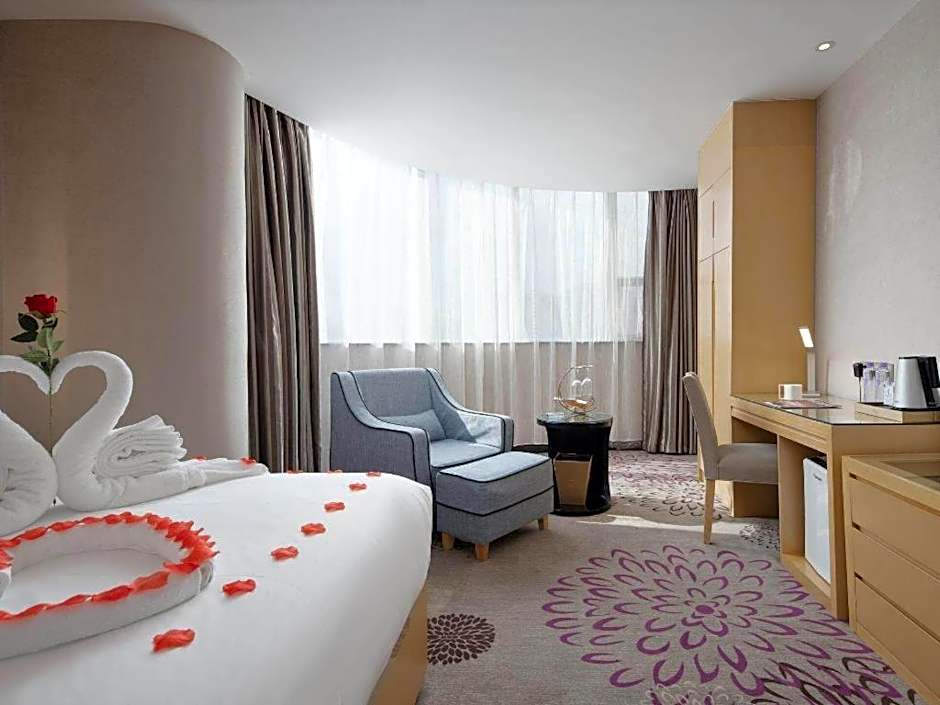 Lavande Hotel Guangzhou Shangxiajiu Pedestrian Street Hualin Temple Metro Station