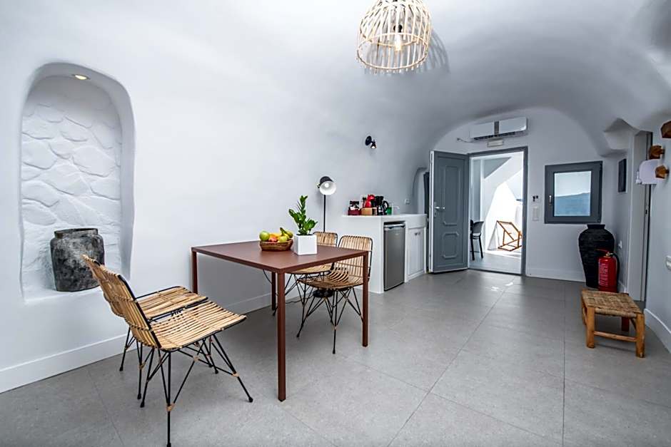 Virginia's Cave Villas