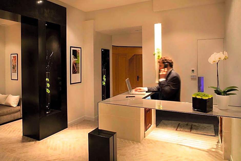 Marceau Champs-Elysées