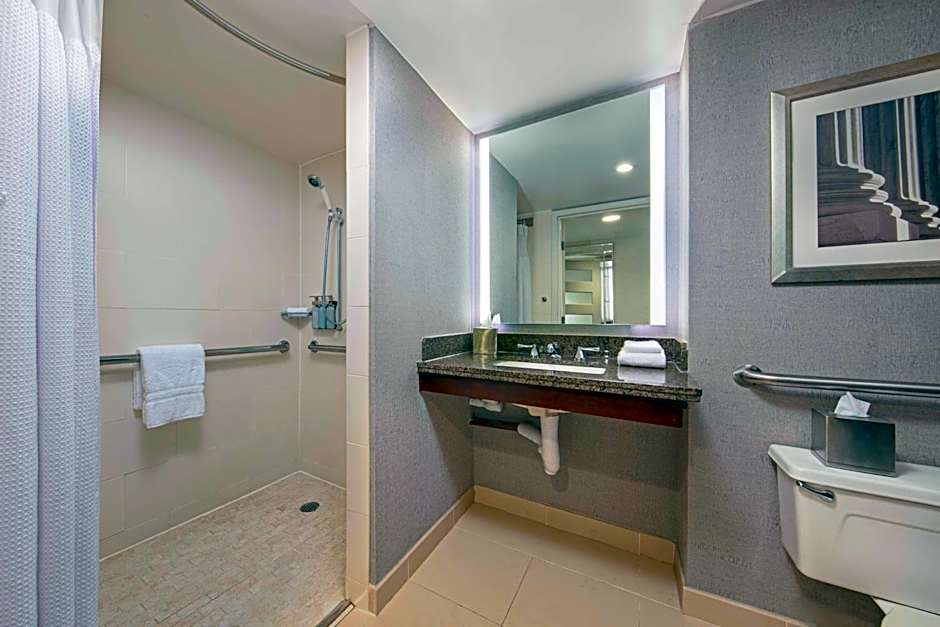 Sonesta Charlotte Lower South End