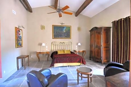Suite with Pool View