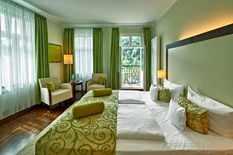 Deluxe Double Room - River Side