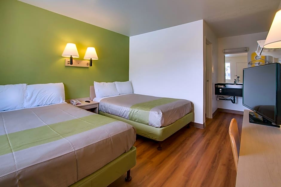 Motel 6-Kissimmee, FL - Orlando