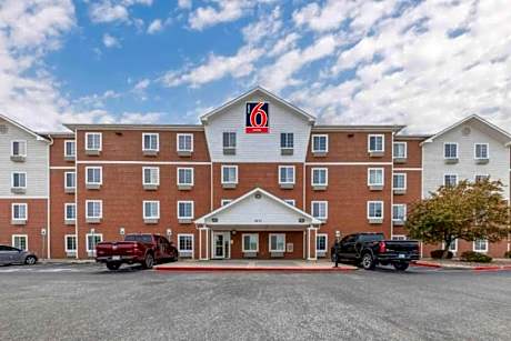 Studio 6 Extended Stay Oklahoma City Norman OK