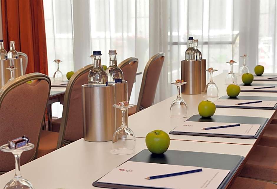 Best Western Plus Delta Park Hotel