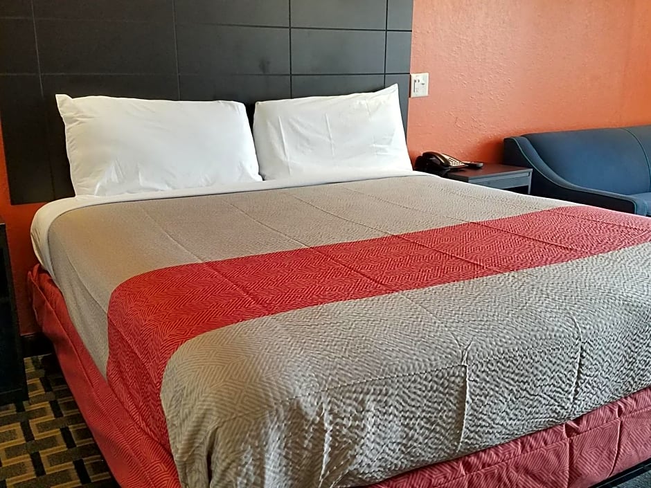 Motel 6-Houston, TX - Brookhollow