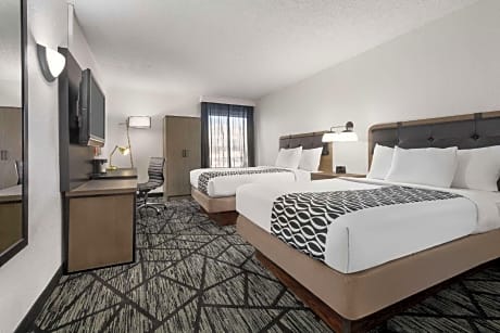 One-Bedroom Suite with Two Double Beds - Non-Smoking