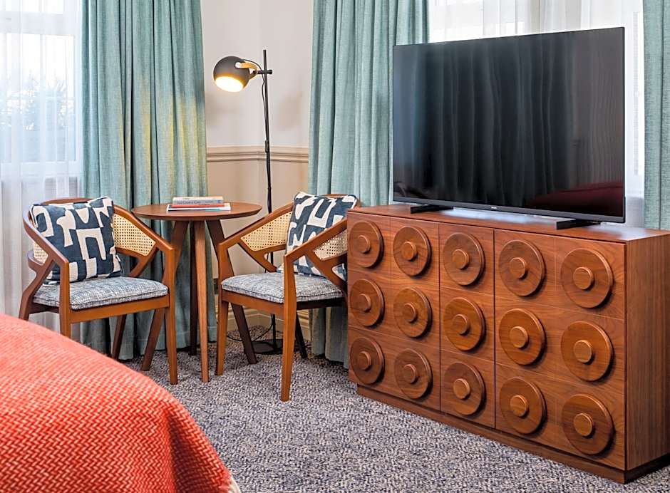 The White Horses by Everly Hotels Collection