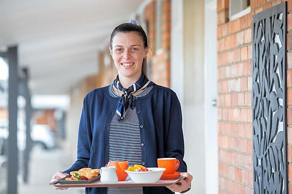 New England Motor Lodge