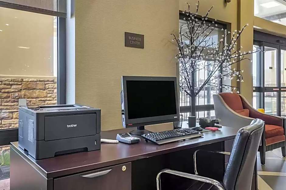 Comfort Suites Batesville