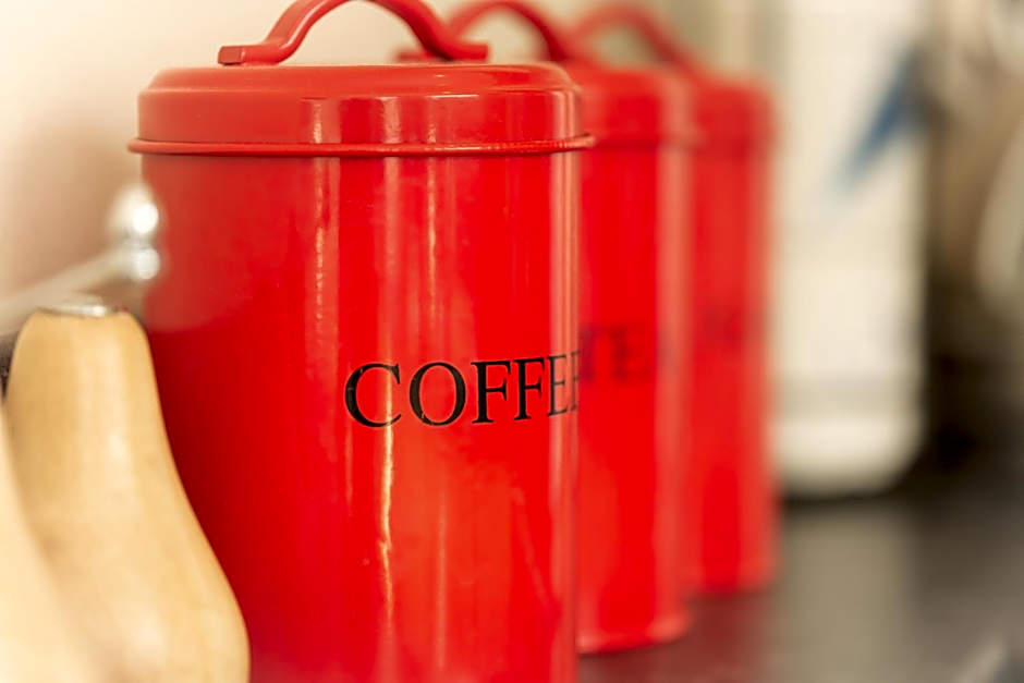 Bath Breaks Apartments