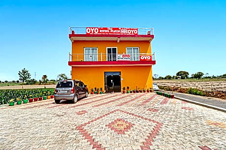 OYO The Royal Plaza