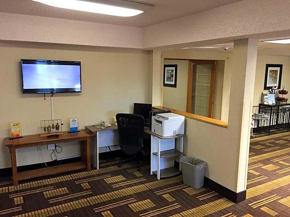 Days Inn by Wyndham Bismarck