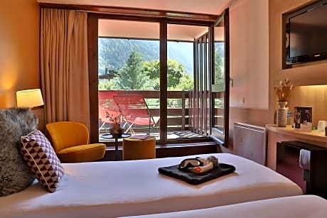 TWIN ROOM - NICE VIEW