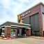 La Quinta Inn & Suites by Wyndham Houston Stafford Sugarland