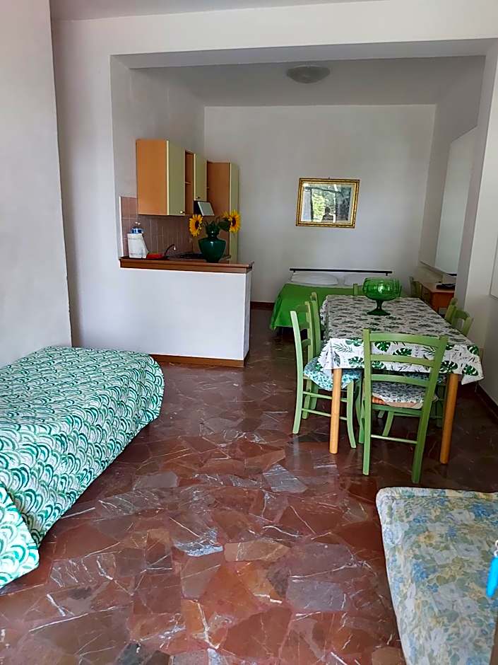 Appartamento con piscina e tennis