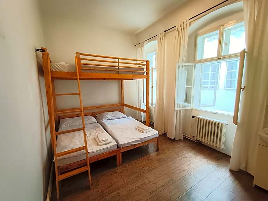 Charles Bridge Hostel & Apartments