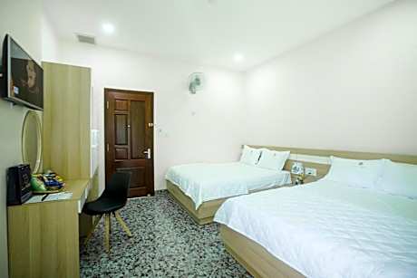 Deluxe Double or Twin Room with Balcony