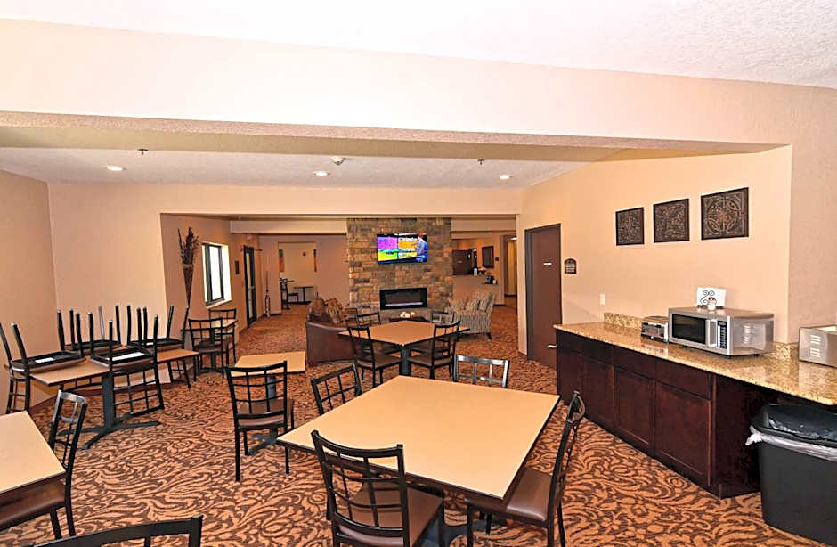 Cobblestone Inn & Suites - Clarion