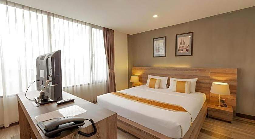 B2 Bangna Premier Hotel