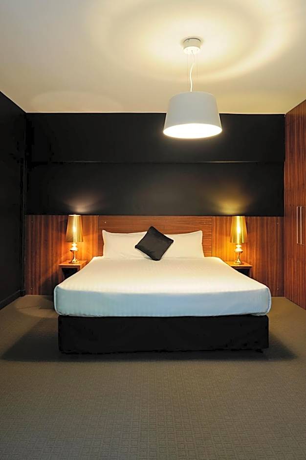 Riverview on Mount Street