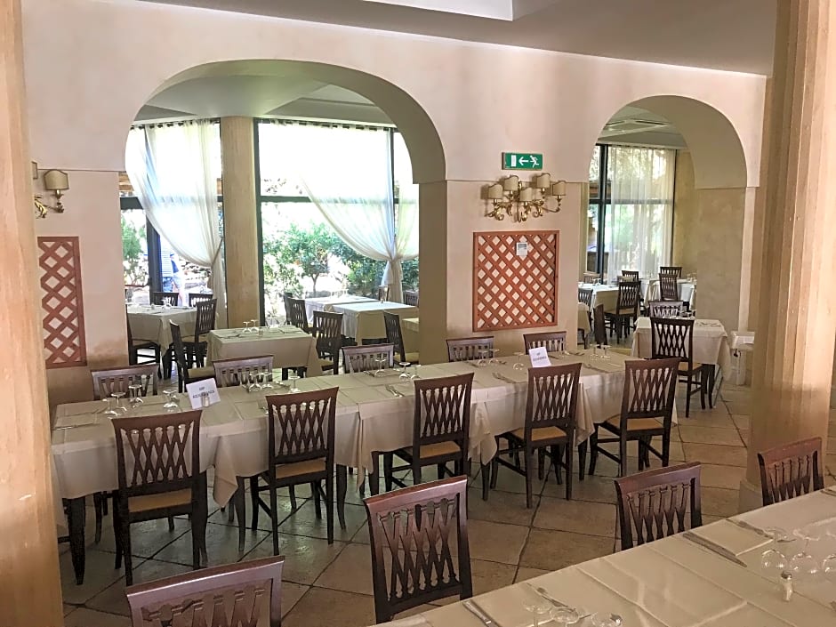 Club Esse Palmasera Il Borgo