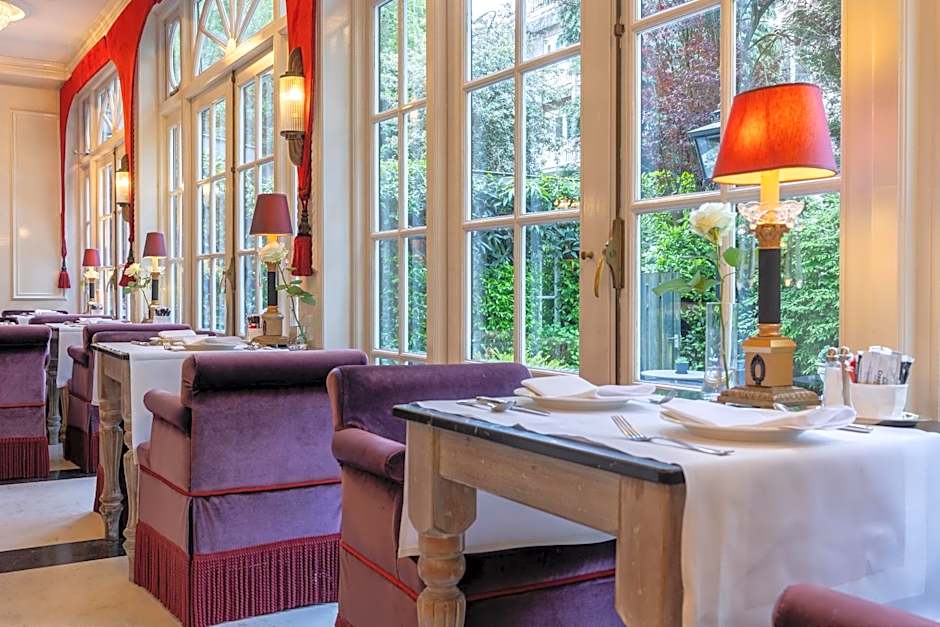 Apollofirst Boutique Hotel