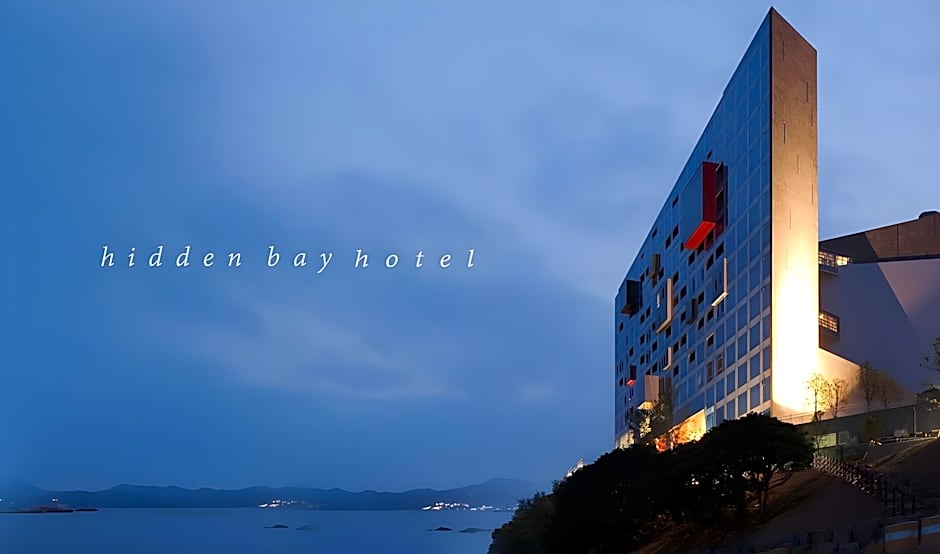 Hidden Bay Hotel.