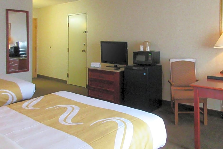 Quality Inn & Suites Albuquerque Downtown - University