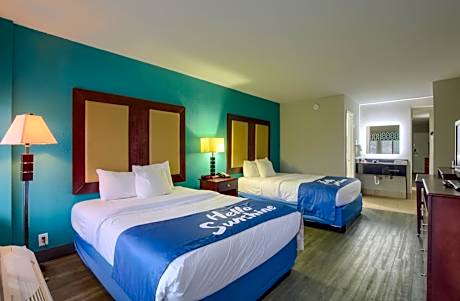 Studio Suite with Two Queen Beds - Non-Smoking