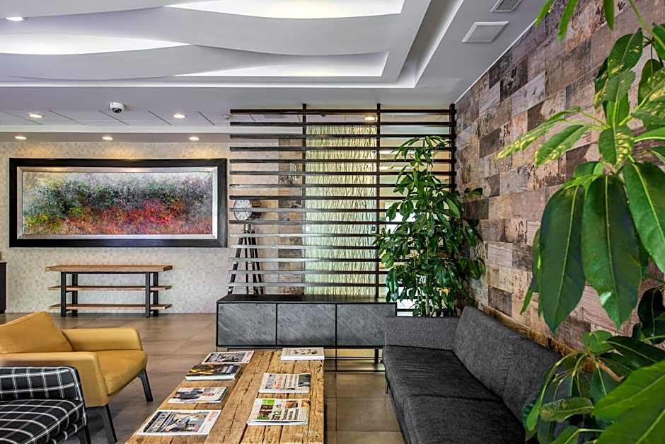 Holiday Inn Express and Suites Celaya By IHG