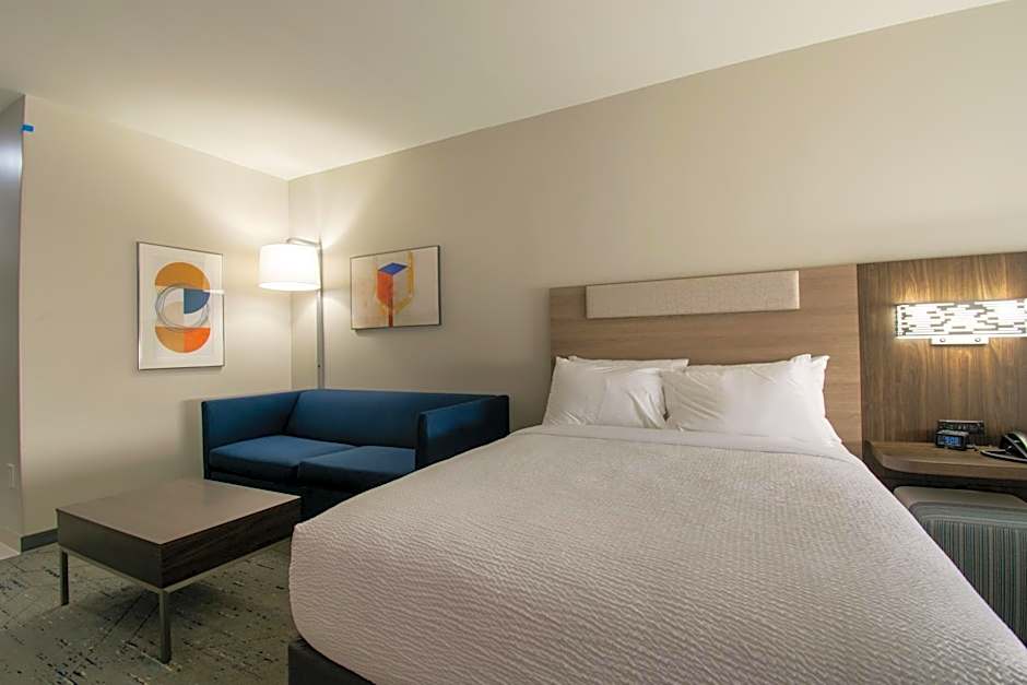 Holiday Inn Express & Suites Sulphur Springs by IHG