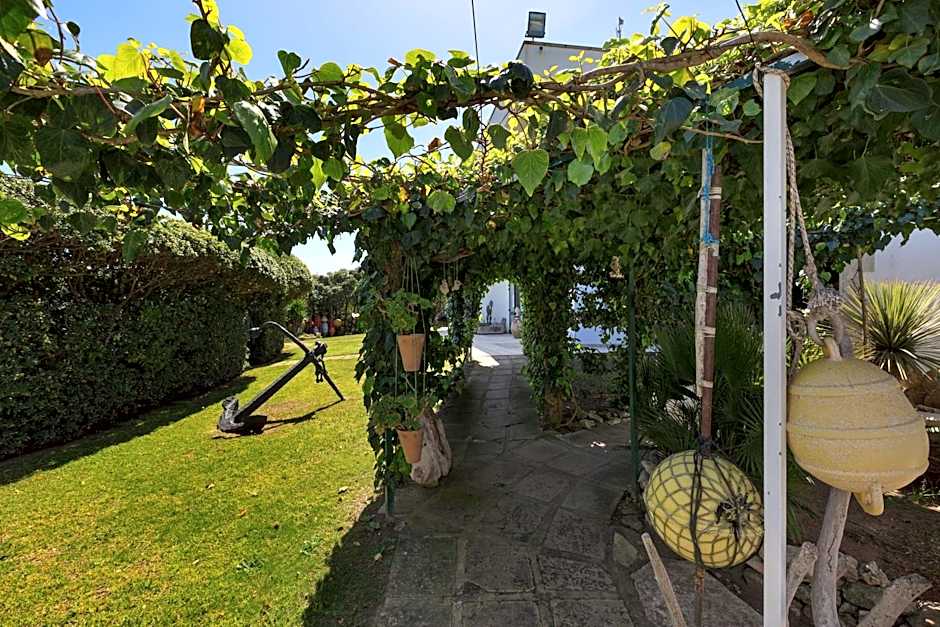 Residence Punta Cassano - In piscina sulla spiaggia di sabbia