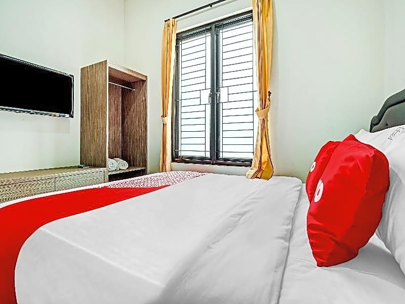 OYO Life 90211 I-sidji Inn