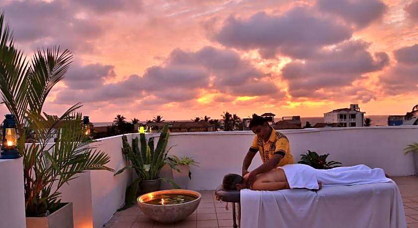 St.Lachlan Hotel & Suites