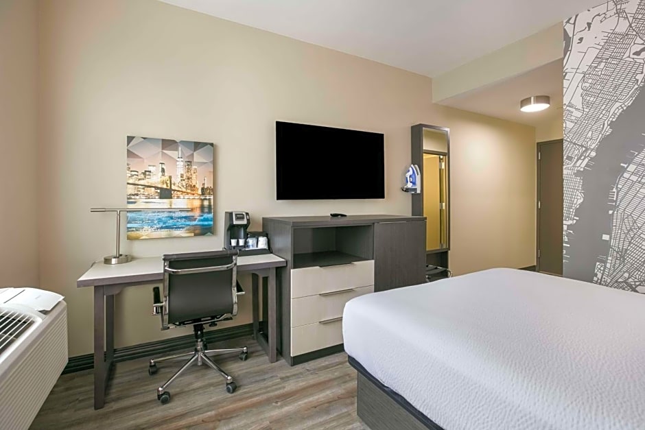Best Western Plus Executive Residency Bronx