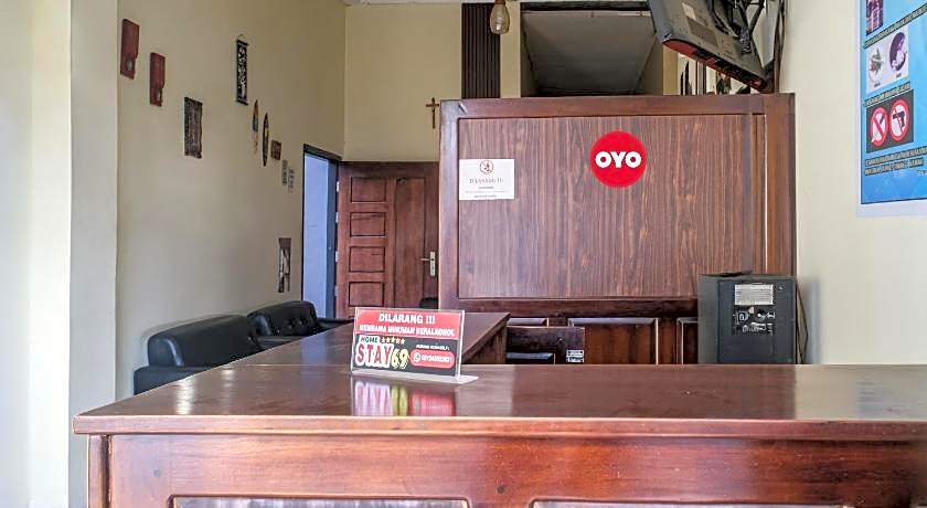OYO 93332 Kharis Home Stay