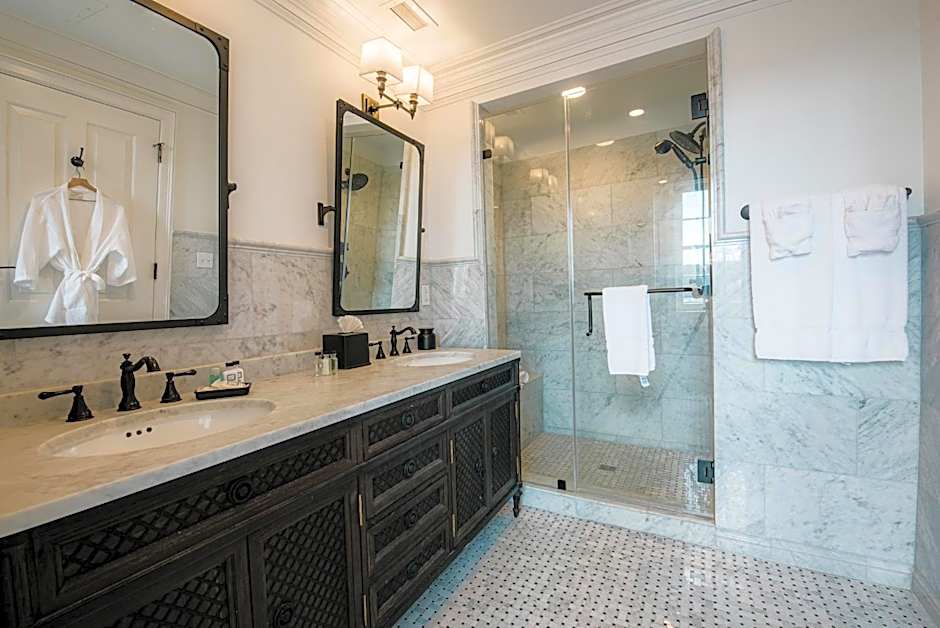 Royal Frenchmen Hotel and Bar